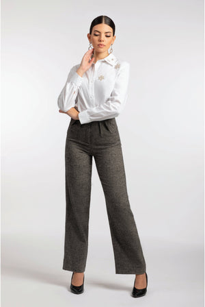 White Shirt with Flower Embroidery on the Collar - ELLY