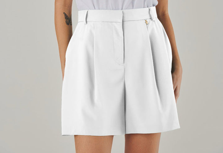 Bianco High-Waisted Pleated Shorts - ELLY