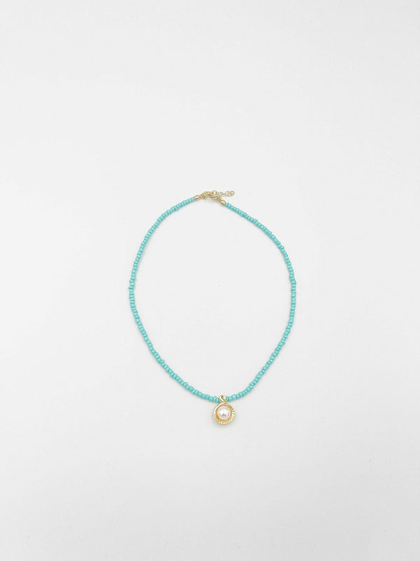 18 karat gold plated necklace featuring beads and a striking Japanese pearl pendant - ELLY