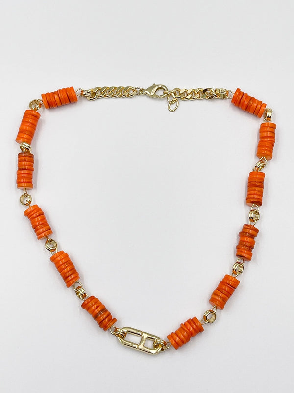 Stunning necklace, featuring an 18-karat gold-plated chain and gorgeous colored nacre stone - ELLY